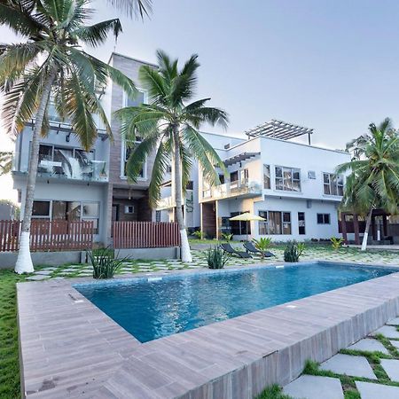 Serenity Residences & Spa - Kokrobite Beach Buitenkant foto