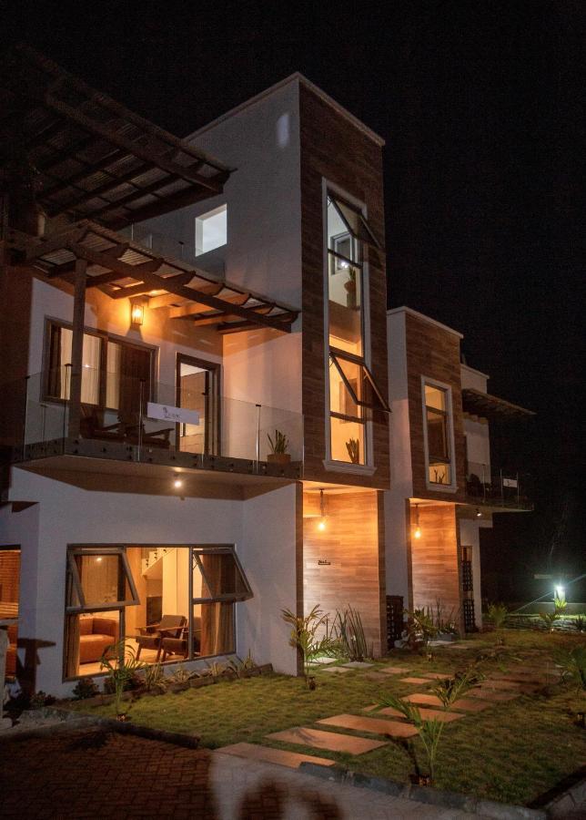 Serenity Residences & Spa - Kokrobite Beach Buitenkant foto