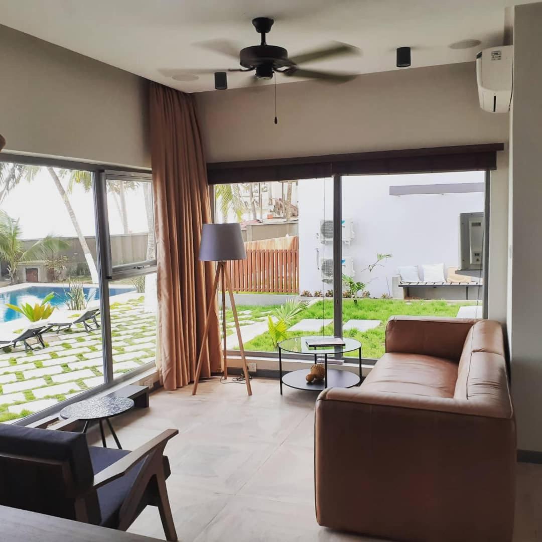 Serenity Residences & Spa - Kokrobite Beach Buitenkant foto