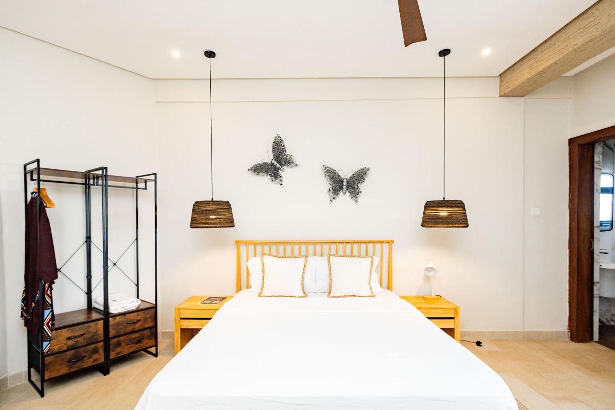 Serenity Residences & Spa - Kokrobite Beach Buitenkant foto