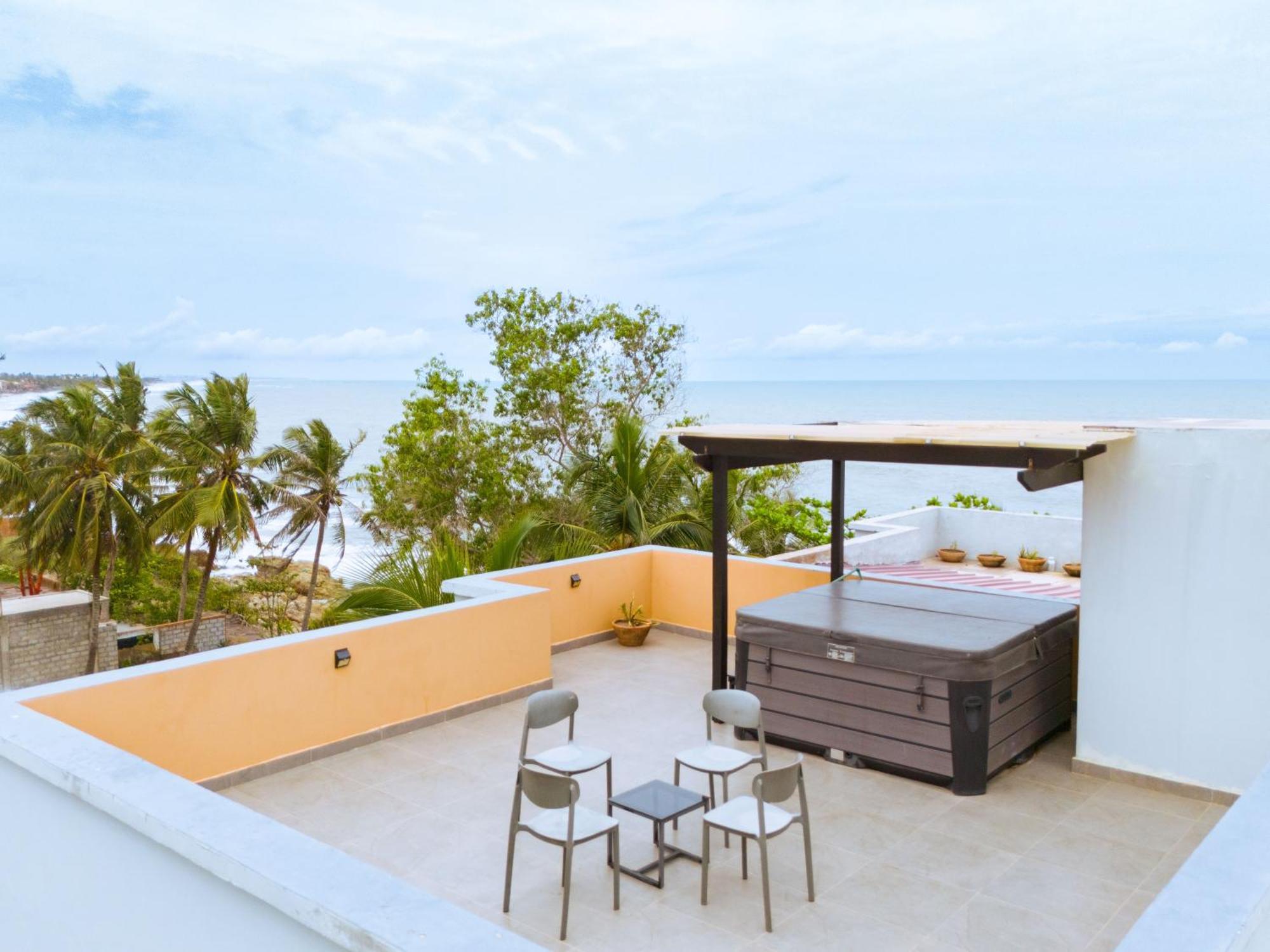 Serenity Residences & Spa - Kokrobite Beach Buitenkant foto